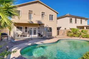 Golf, Hikes & Sports Fun! Desert Getaway w/ Pool - Innvendig
