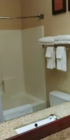 Comfort Suites Portland Southwest - Salle de bain