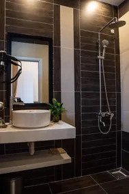 La Cle' Đà Lạt - Bathroom