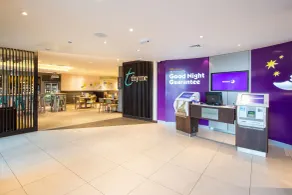 Premier Inn Basingstoke Town Centre - Reception