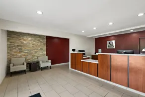 Quality Suites Wildwood - The Villages - Hall
