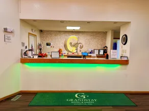 GrandStay Hotel and Suite Waseca - Rezeption