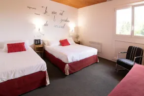 Hôtel Bomotel - Room
