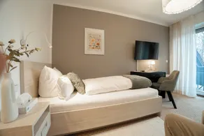 The Resting Place Hotel - Room