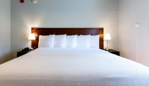 LIC Hotel - Room