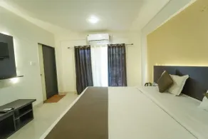 Hotel Raaya Regency - Camera