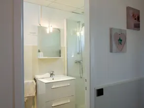 Logis Hôtel l'Abricotine - Badeværelse