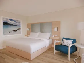 Hampton by Hilton St. Thomas - Room