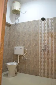 Tara Inn - Bathroom