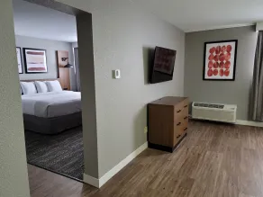 Hawthorn Extended Stay by Wyndham Wichita Airport - Værelse