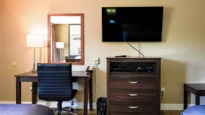 Super 8 by Wyndham Kingston - Chambre