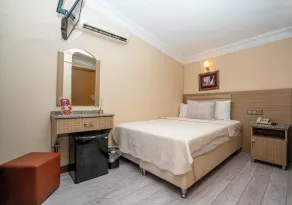 Grand Reis Hotel - Rom