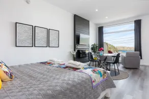 Cliffs Edge Retreat - Room
