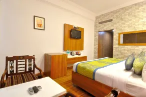 Hotel Solitaire Chandigarh - 10 Mins from Railway Station - Room