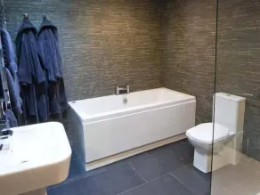 Cottage convivial et familial avec jardin et jacuzzi | Avec animaux autorisés - Salle de bain