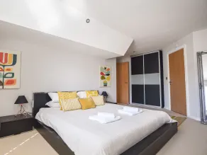 13 Buckfields - Rom