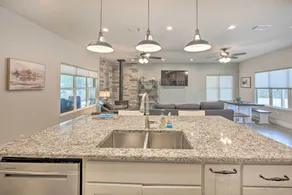 Home w/ Screened Porch - Near Toledo Bend Lake! - Innenbereich