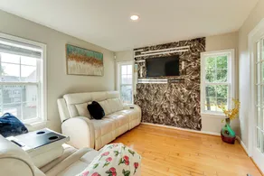 < 2 Mi to Dtwn Hagerstown: Townhome w/ Fireplace - Innvendig
