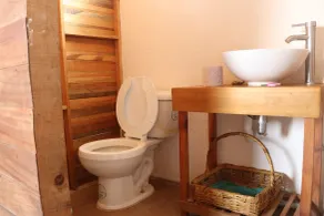 Cafe Maya - Casa Acalli - Bathroom