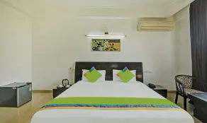 Blue Moon Residency Hotel & Restaurant - Camera