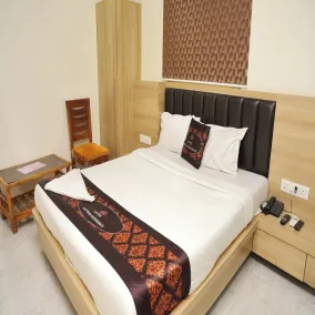 Hotel Satyam Residency - Chambre