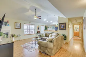 Springfield Area Retreat! Family Home w/ Yard - Innvendig