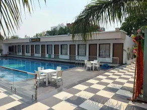 The Kashi Dharohar - Piscina