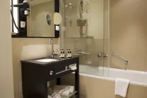 Hotel Victoria - Bathroom