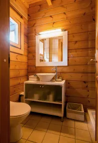 Aelia Hospitality Parnassos - Bathroom