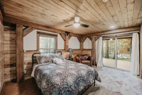 Glacier Springs Cabin #39 - New Modern-rustic Cabin With Air Conditioning! - Værelse