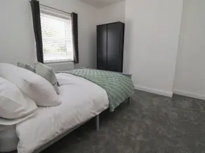 5 Marsh Lane - Rom