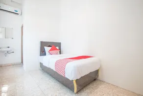 Capital O 332 Residence G17 Kemang - Værelse