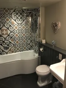 Higher Buck Inn - Badezimmer