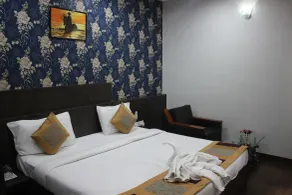Hotel Flowers Inn - Room