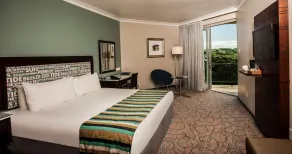 Garden Court East London - Room