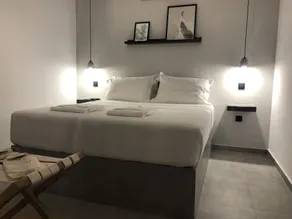 Calme Suites Mani - Rom