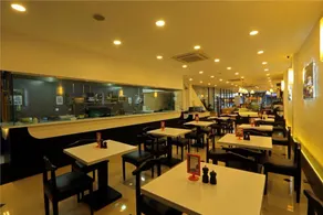 Cafe Aroma Inn - Restaurant