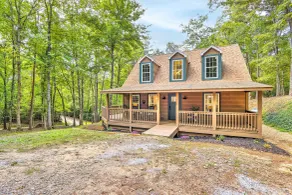Warne Retreat w/ Hot Tub & Fire Pit! - Innvendig