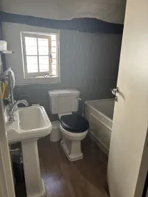 The Windmill - Bathroom