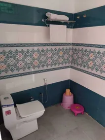 Hotal Royal Restaurant and Bar - Bathroom