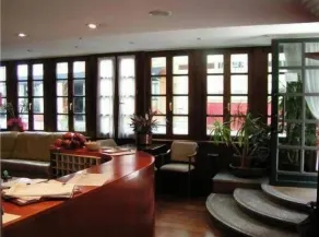 La Plaza I - Reception