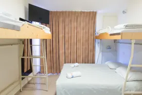 HI - Shlomi Hostel - Zimmer