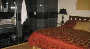 Spring Motor Inn - Zimmer