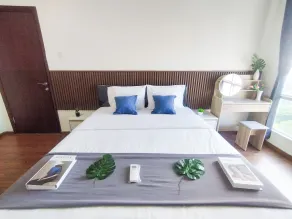 Simple 1Br Near Mall At Grand Sungkono Lagoon Apartment - Værelse