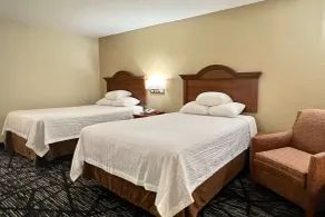 Baymont by Wyndham Troy - Chambre