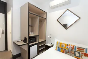Cremorne Point Manor - Room