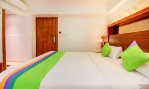 SriKrishna Paradise Hotel Thane Navi Mumbai - Room