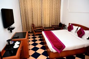 Hotel Hemkunth - Room