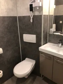 Brit Hotel Quimper Nord - Værelse