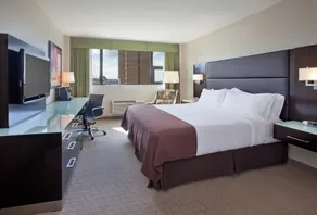 Holiday Inn Vancouver-Centre Broadway by IHG - Quarto